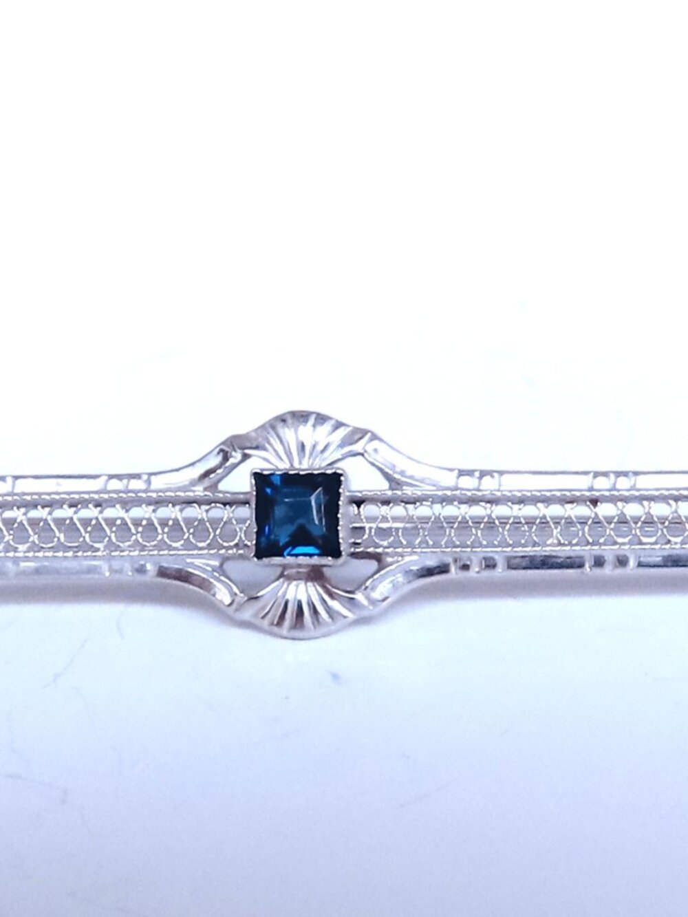 Renaissance Revival Vintage Sapphire pin 10kt 12535* - Picture 3 of 5